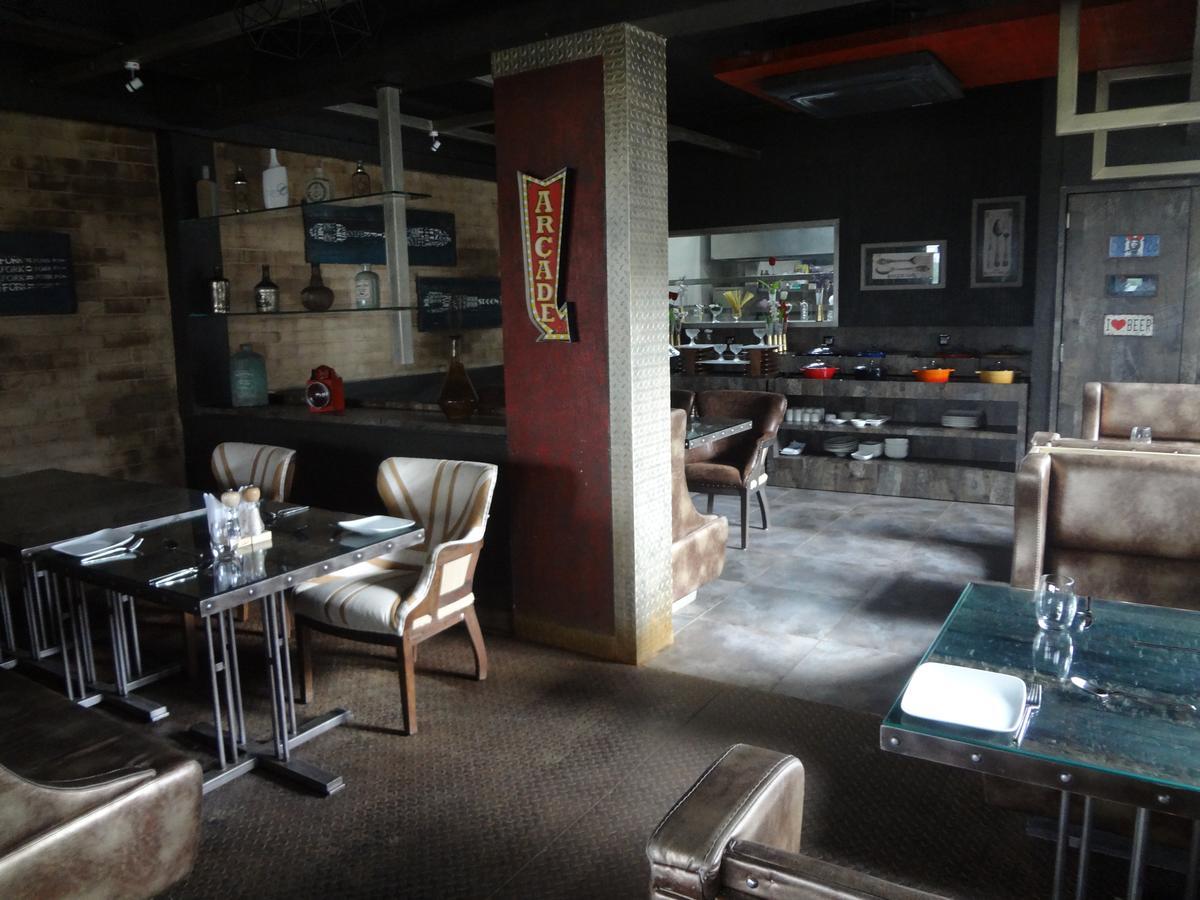 Hotel Gangakashi Nagpur Bagian luar foto
