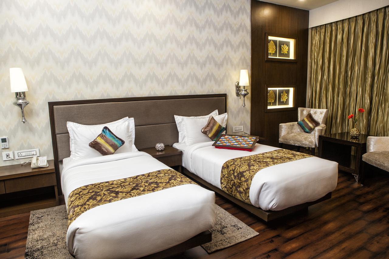Hotel Gangakashi Nagpur Bagian luar foto